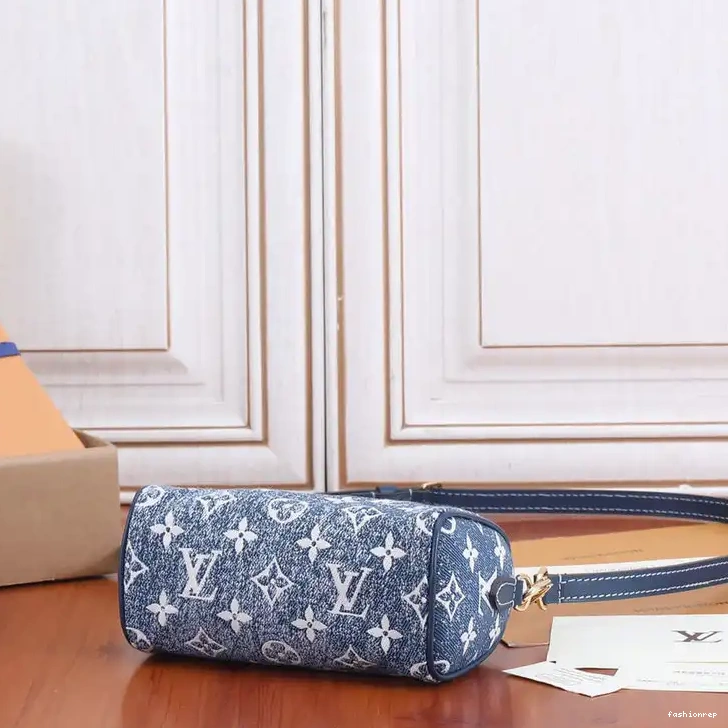 Fashionrepsfam ru Bag LV 2204YA0056 1015
